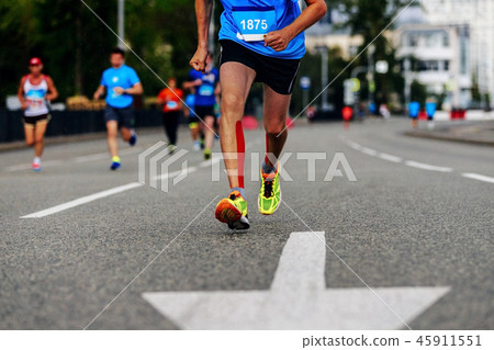 feet men runner red kinesio taping feet men runner red kinesio taping 45911551