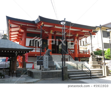 Kagurasaka's Zenkoku-ji Temple (main hall) 45911910