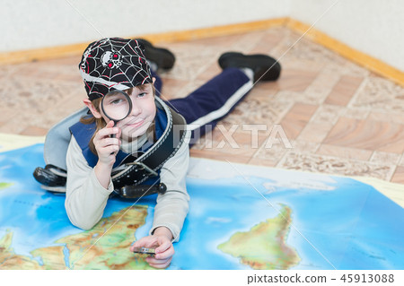 child boy playing pirate 45913088