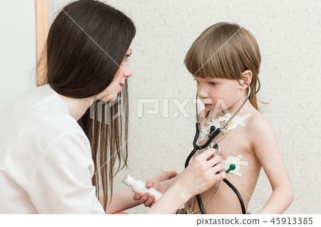 Cardiogram of heart, holter 45913385