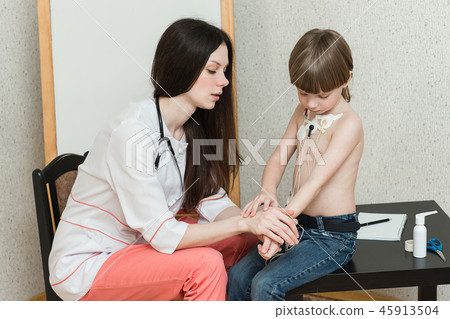 Cardiogram of heart, holter Cardiogram of heart, holter 45913504
