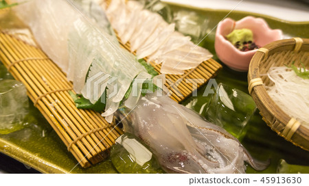 Squid sashimi 45913630