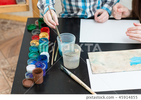 mother with boys son paint colors at home mother with boys son paint colors at home 45914855