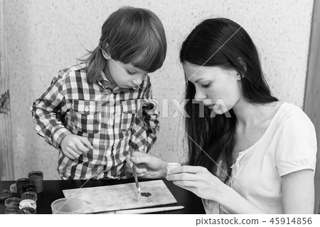 mother with boys son paint colors at home mother with boys son paint colors at home 45914856