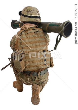 US ARMY soldier with recoilless rocket launcher  45915191