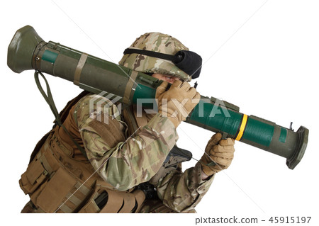 US ARMY soldier with recoilless rocket launcher  45915197
