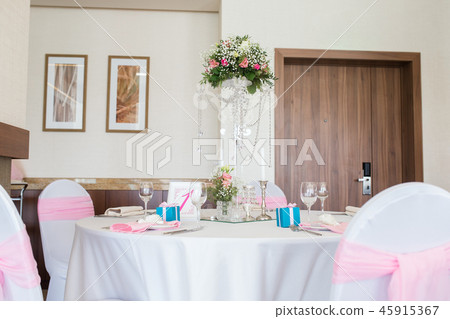 nicely decorated wedding table 45915367