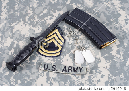 M16 magazine with ammo on US Army uniform M16 magazine with ammo on US Army uniform 45916048