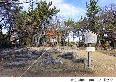 Tenshu Stone 45918672