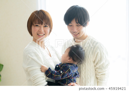 家庭一家 家庭一家 45919421