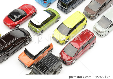 Car image 45922176
