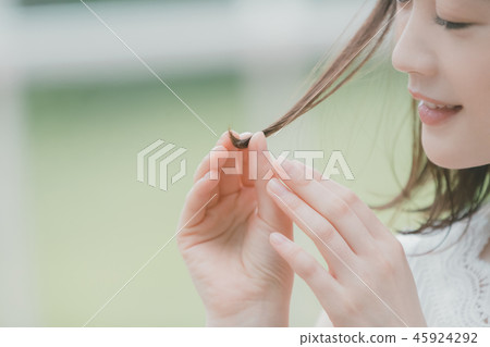 女生 女孩 女性 45924292