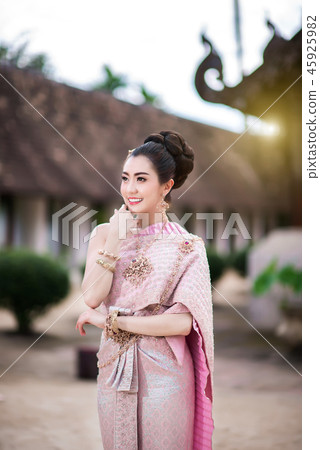 Beautiful Thai girl in Thai traditional costume Beautiful Thai girl in Thai traditional costume 45925982