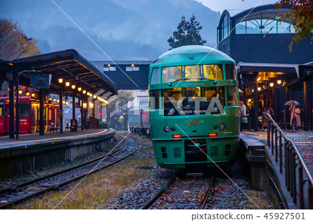亞洲日本九州由布院之森電車Asia, Japan, Kyushu Tram 45927501