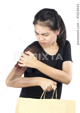 shoulder muscle pain 45928442