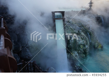 Kusatsu Onsen, a view of Yutaki in the late autumn morning, Kusatsu Town, Agatsuma District, Gunma Prefecture 45934255