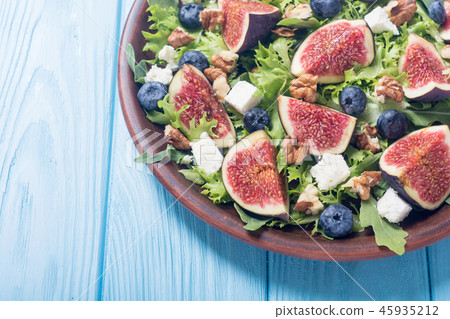 Figs salad with cheese Figs salad with cheese 45935212