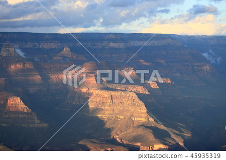 Sunset view from Grand Canyon Yavapai Point 45935319