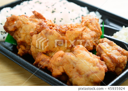 Delicious fried chicken lunch box 45935924