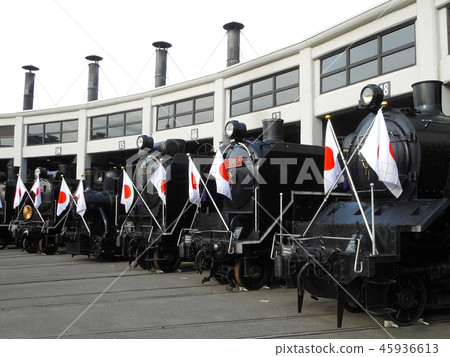 Plum alley steam locomotive building New Year SL heading out Plum alley steam locomotive building New Year SL heading out 45936613