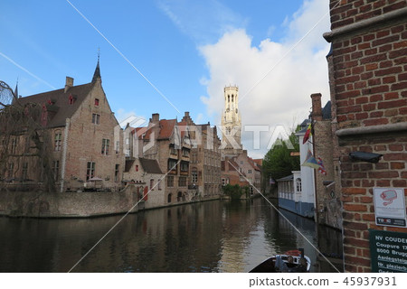 Brugge, a World Heritage Site in Belgium (Brugge of World Heritage) 45937931