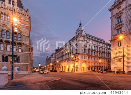 Beautiful house in central part of Vienna, Austria Beautiful house in central part of Vienna, Austria 45943944