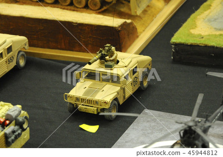Miniature model of tanks and amour vehicle  45944812