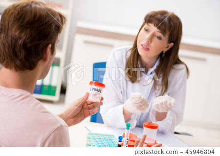 Male sperm donor visiting clinic 45946804