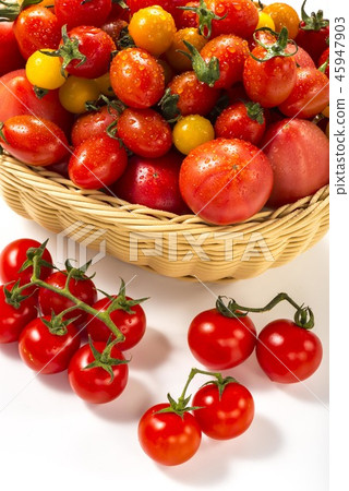 Many tomato images 45947903