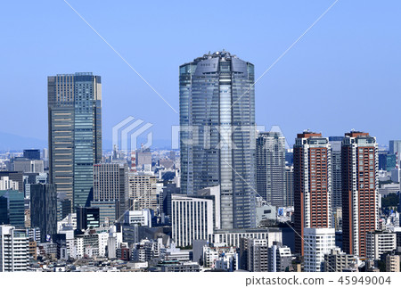 在日本的東京城市景觀查看六本木新城的屋頂 45949004