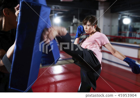 Kickboxing ladies 45953904