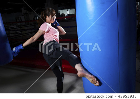 Kickboxing ladies 45953933