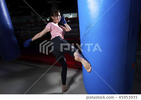 Kickboxing ladies 45953935