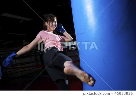 Kickboxing ladies 45953936