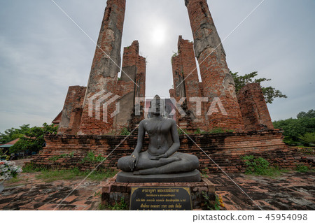 Ayutthaya仍然是Wat Tanmikalato的菩薩雕象 Ayutthaya仍然是Wat Tanmikalato的菩薩雕象 45954098