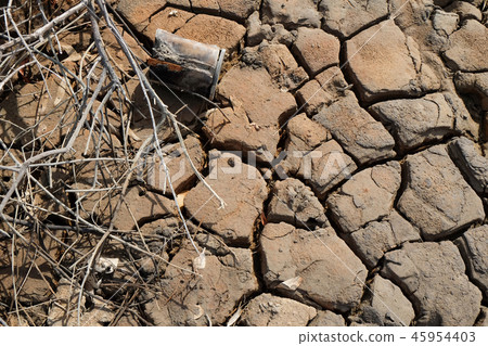 Dry cracks Dry cracks 45954403