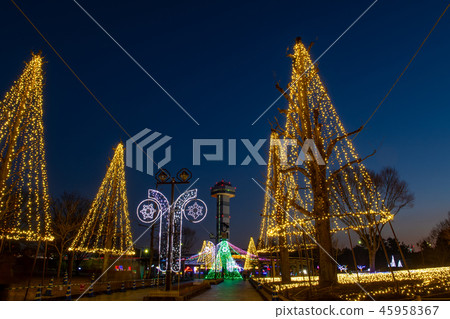 Evening scenery of Gifu Prefecture Kiso Mikawa park Winter illumination 45958367