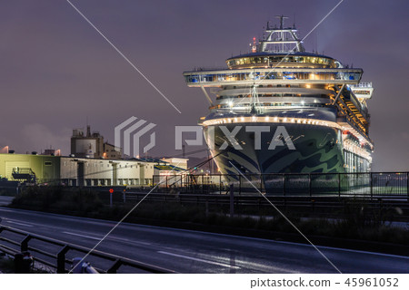 Diamond Princess Diamond Princess 45961052