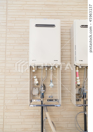 Water heater  45963137