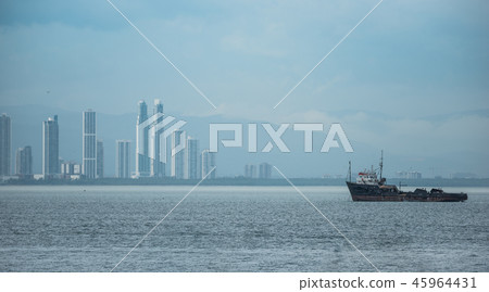Tug boat anchored in Panama City Harbour waters. 45964431