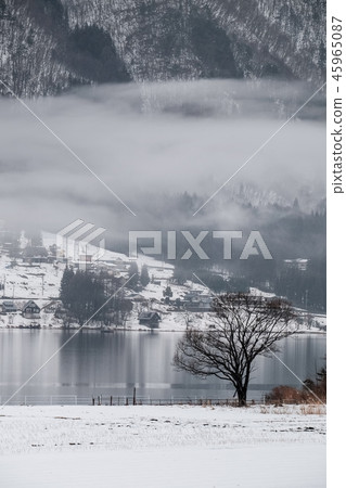 多雪的國家的風景 多雪的國家的風景 45965087