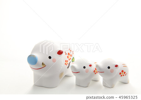 新年材料白兔子母白背側身側身簡單 新年材料白兔子母白背側身側身簡單 45965325