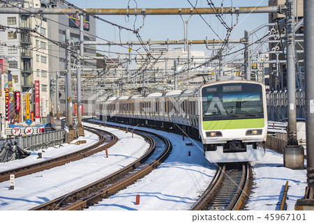 [Yamanote Line E231 Series Okachimachi Station] 45967101