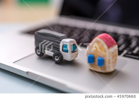 Conceptual Conceptual 45970668