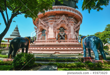 Elephant temple in Bangkok, Thailand Elephant temple in Bangkok, Thailand 45973820