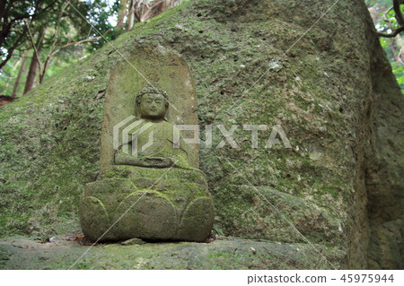 Asama寺廟附近的石菩薩在Kanegagae，厚木市厚木市 45975944