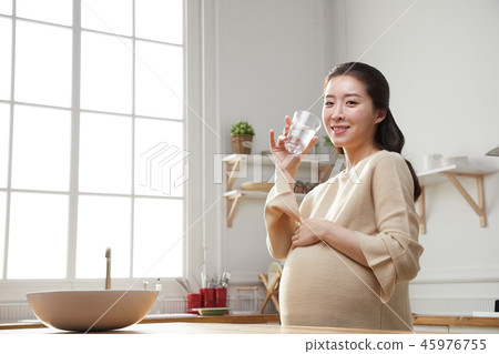 一天的孕婦 45976755