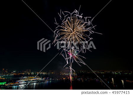 [Fireworks event] Fireworks of Yokohama Sparkling Twilight 45977415
