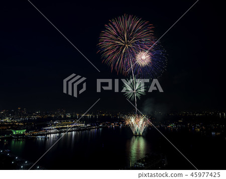 [Fireworks event] Fireworks of Yokohama Sparkling Twilight 45977425