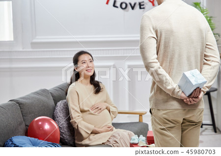 一天的孕婦 45980703